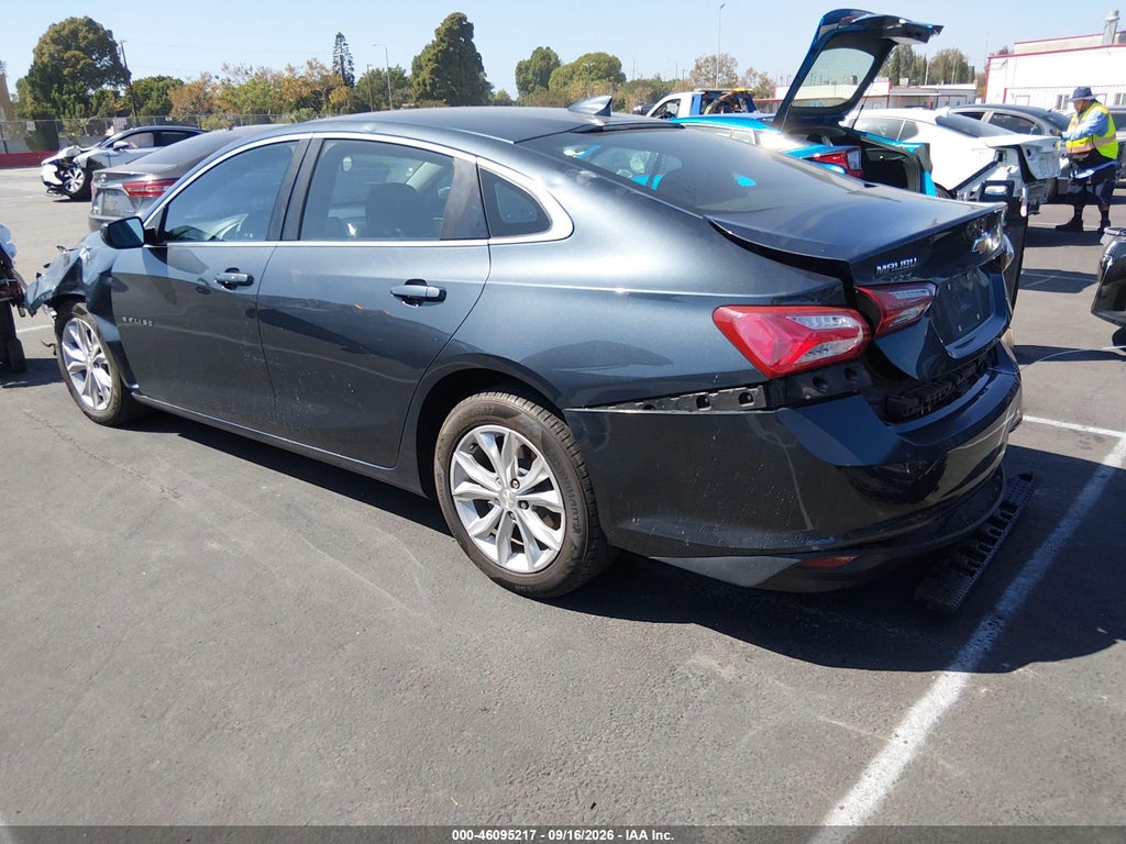 2020 Chevrolet Malibu FWD LT photo 3