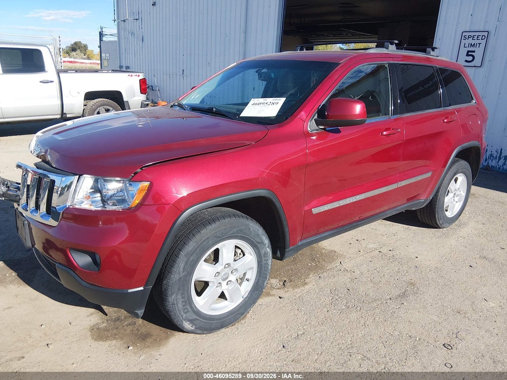 2012 Jeep Grand Cherokee Laredo photo 2