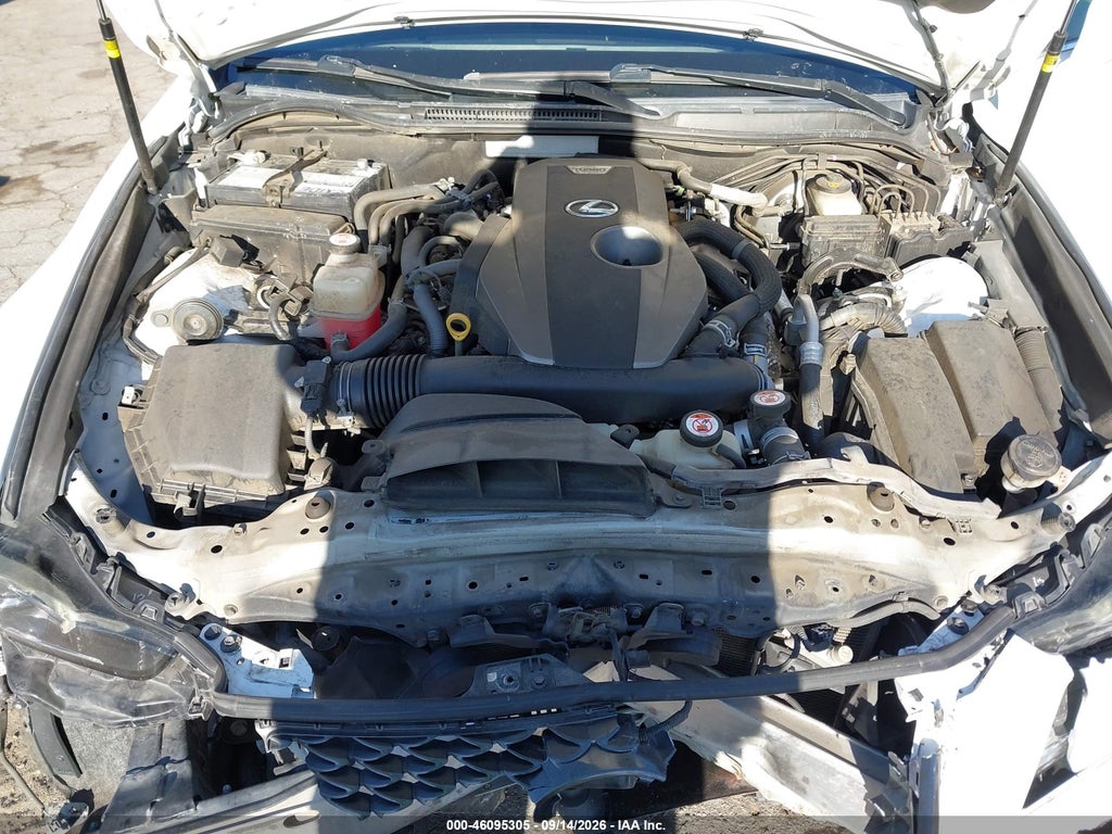 2017 Lexus IS 200T photo 10