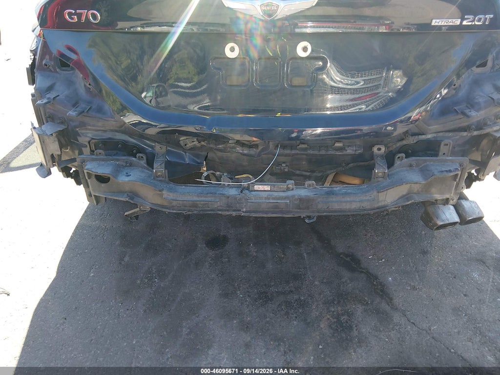 2020 Genesis G70 2.0T AWD photo 6