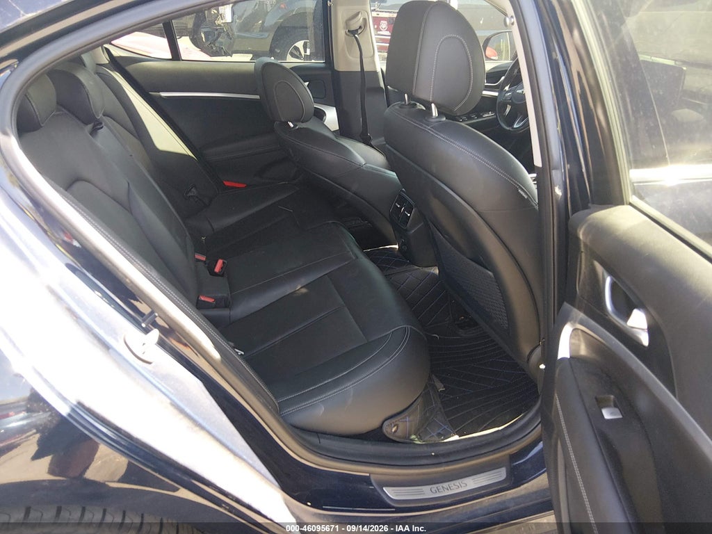 2020 Genesis G70 2.0T AWD photo 8