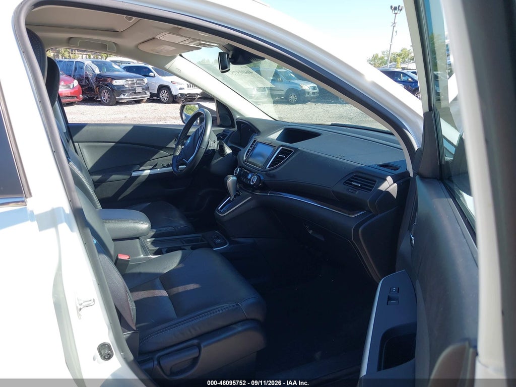 2016 Honda CR-V Touring photo 5