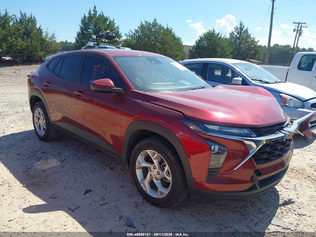 2024 Chevrolet Trax FWD SP photo 1