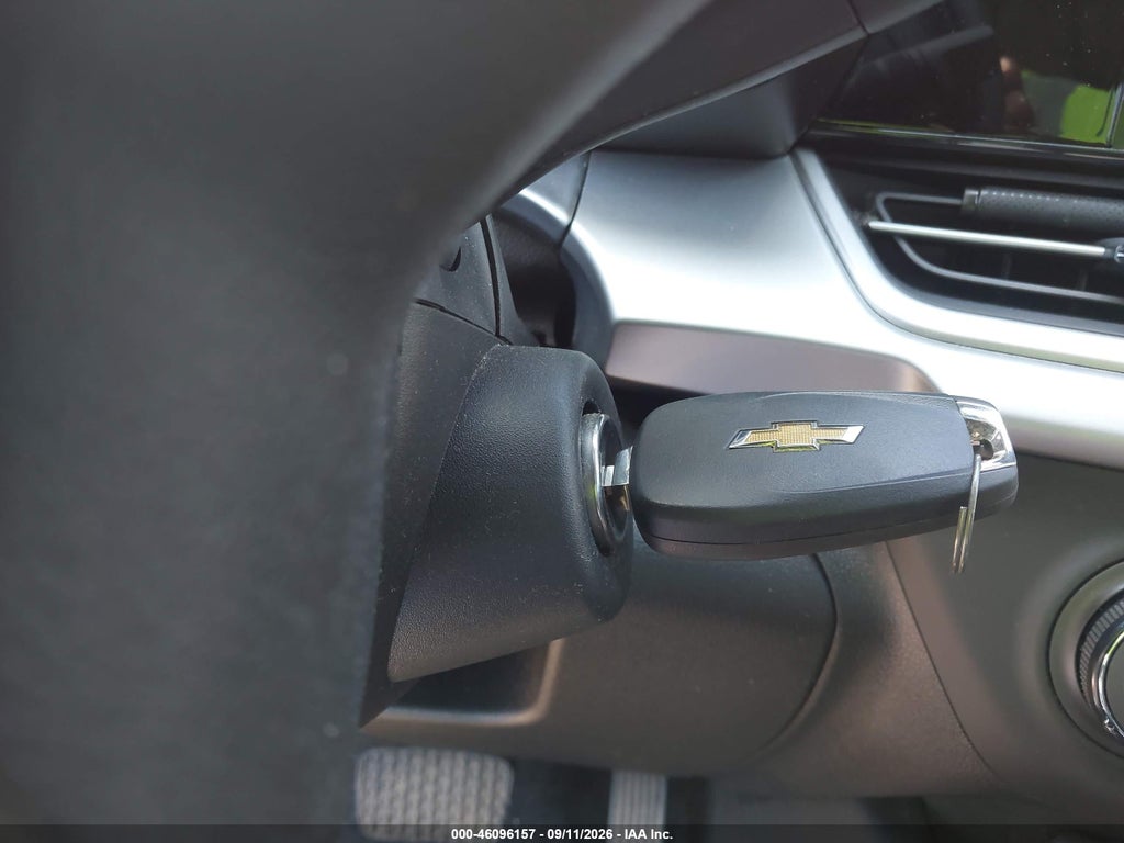 2024 Chevrolet Trax FWD SP photo 11