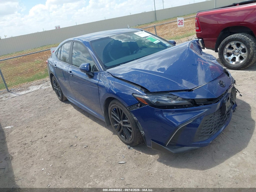 TOYOTA CAMRY 2025