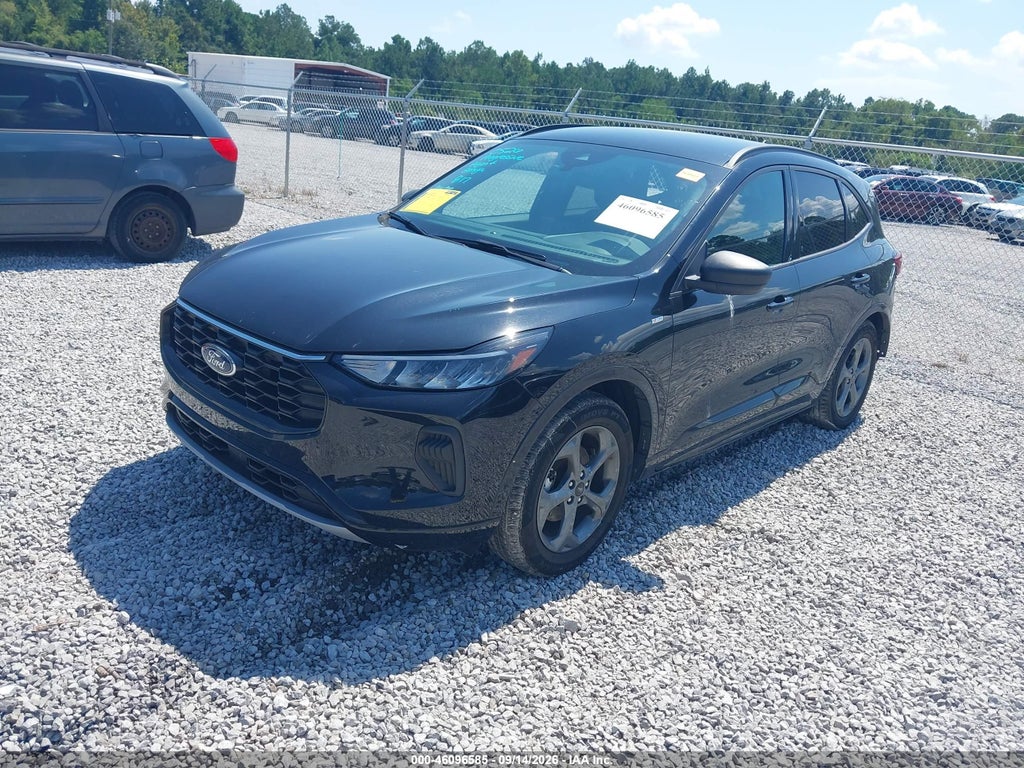2024 Ford Escape ST-Line photo 2