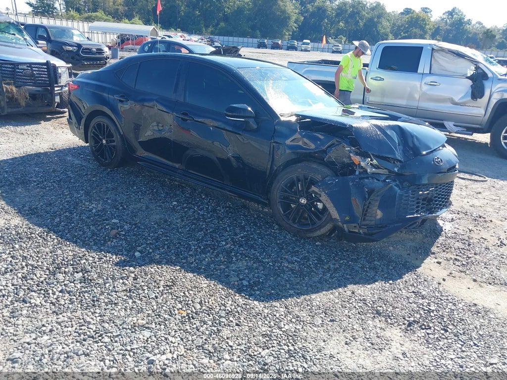 TOYOTA CAMRY 2026
