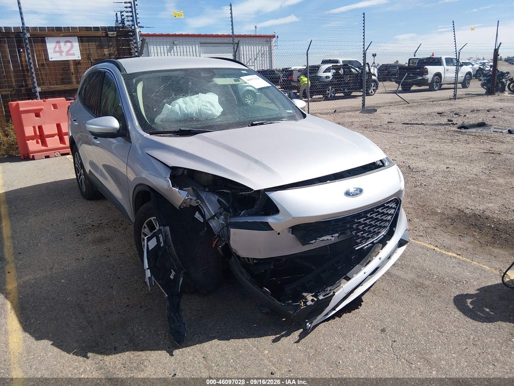 2020 Ford Escape SEL photo 1