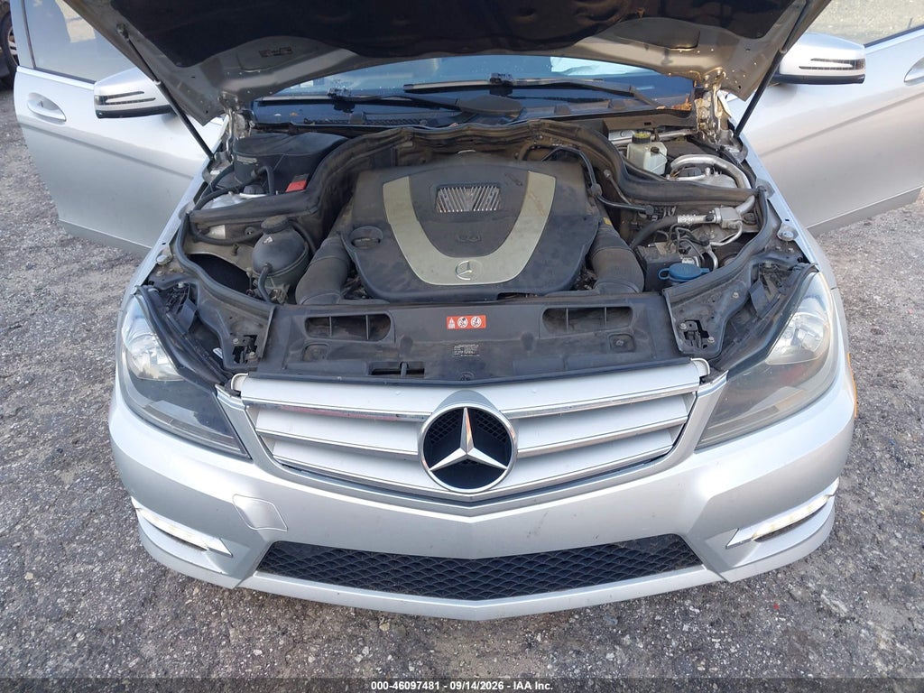 2012 Mercedes-Benz C 300 Sport 4MATIC photo 10