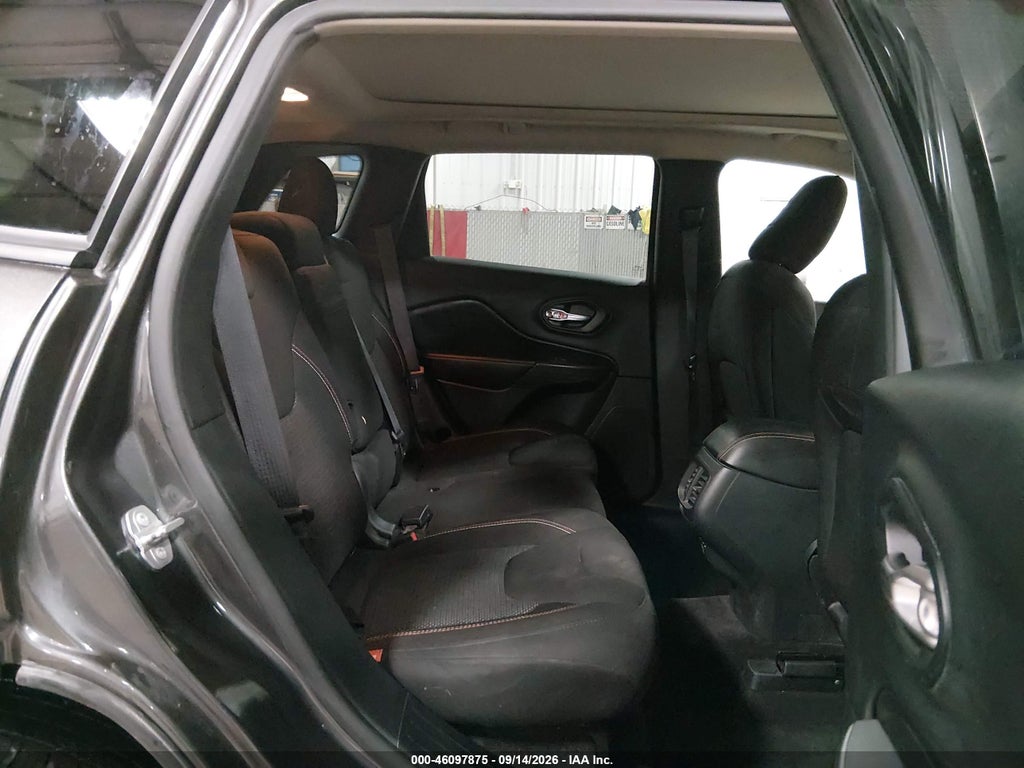 2016 Jeep Cherokee 75TH Anniversary photo 8