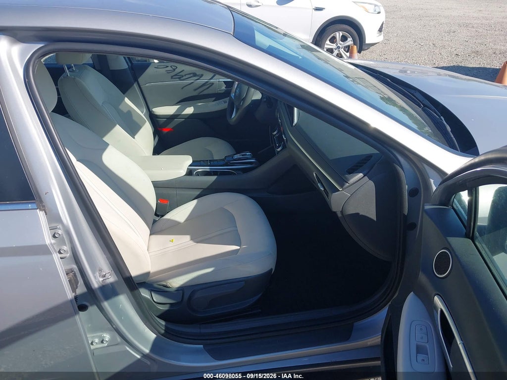 2023 Hyundai Sonata SEL photo 5