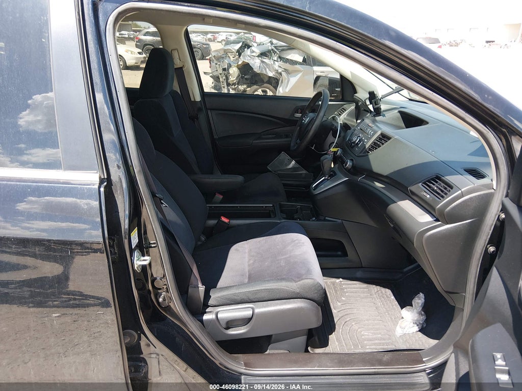 2013 Honda CR-V LX photo 5
