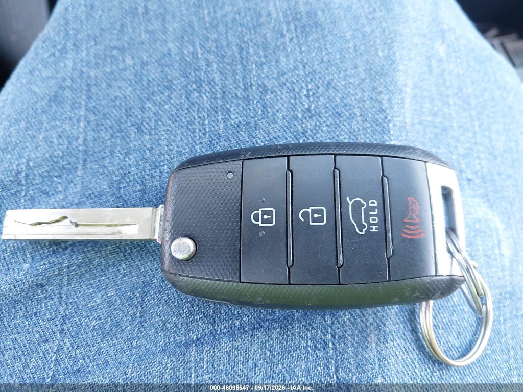 2016 Kia Sorento 2.4L LX photo 11
