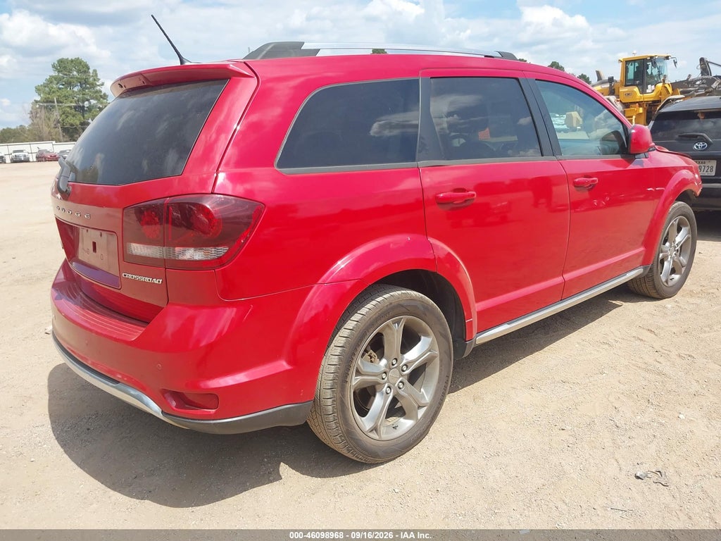 2017 Dodge Journey Crossroad Plus photo 4