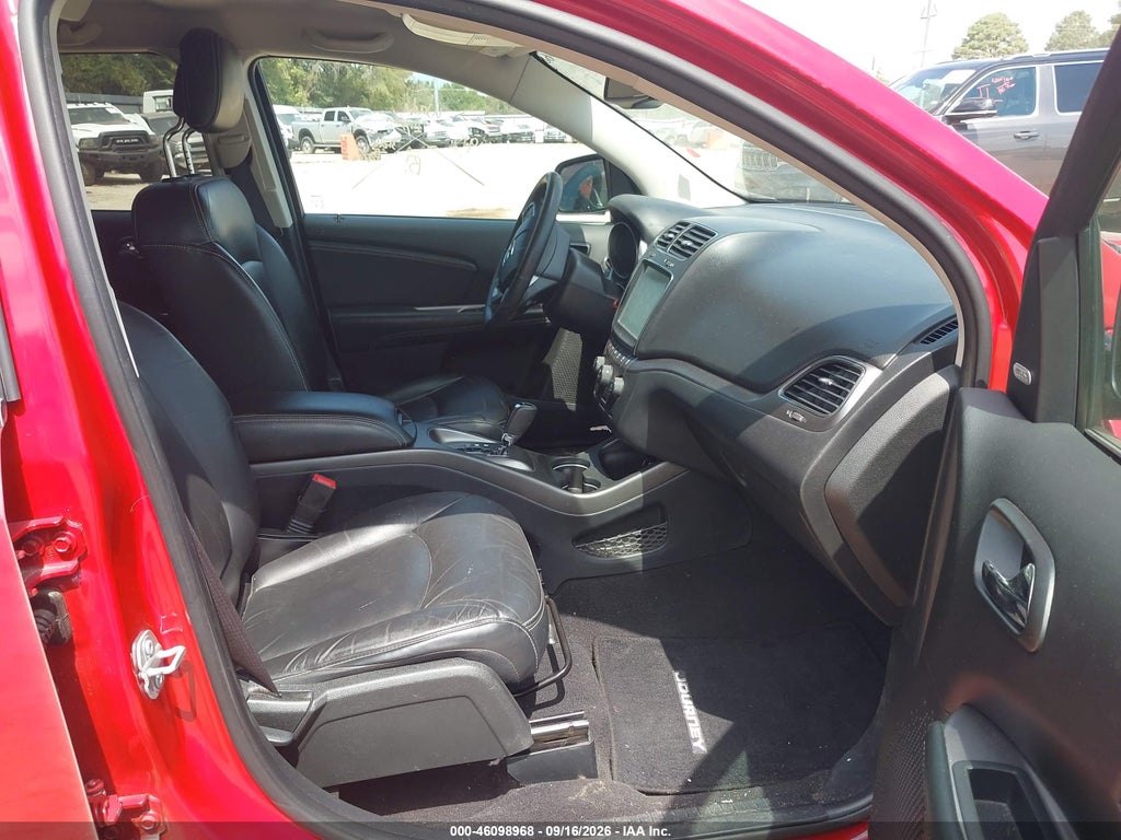 2017 Dodge Journey Crossroad Plus photo 5