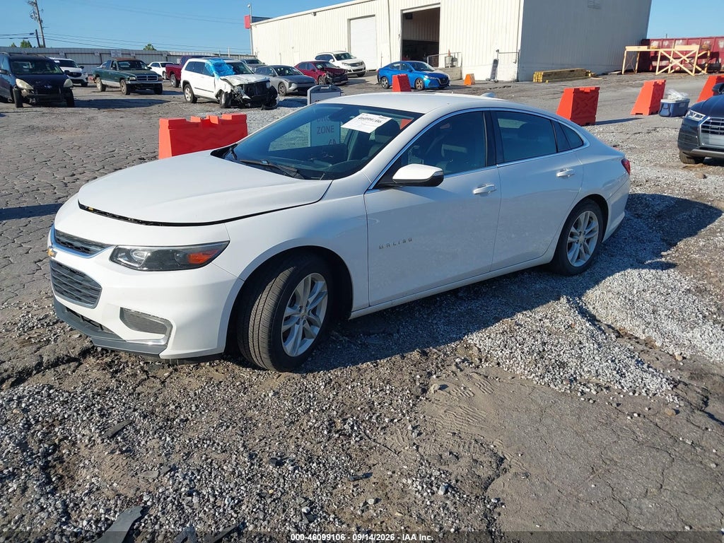 2016 Chevrolet Malibu 1LT photo 2