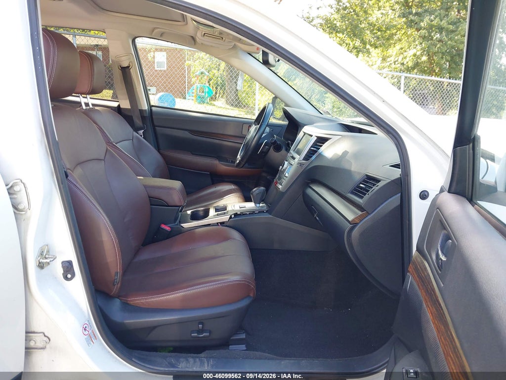 2014 Subaru Outback 2.5I Limited photo 5