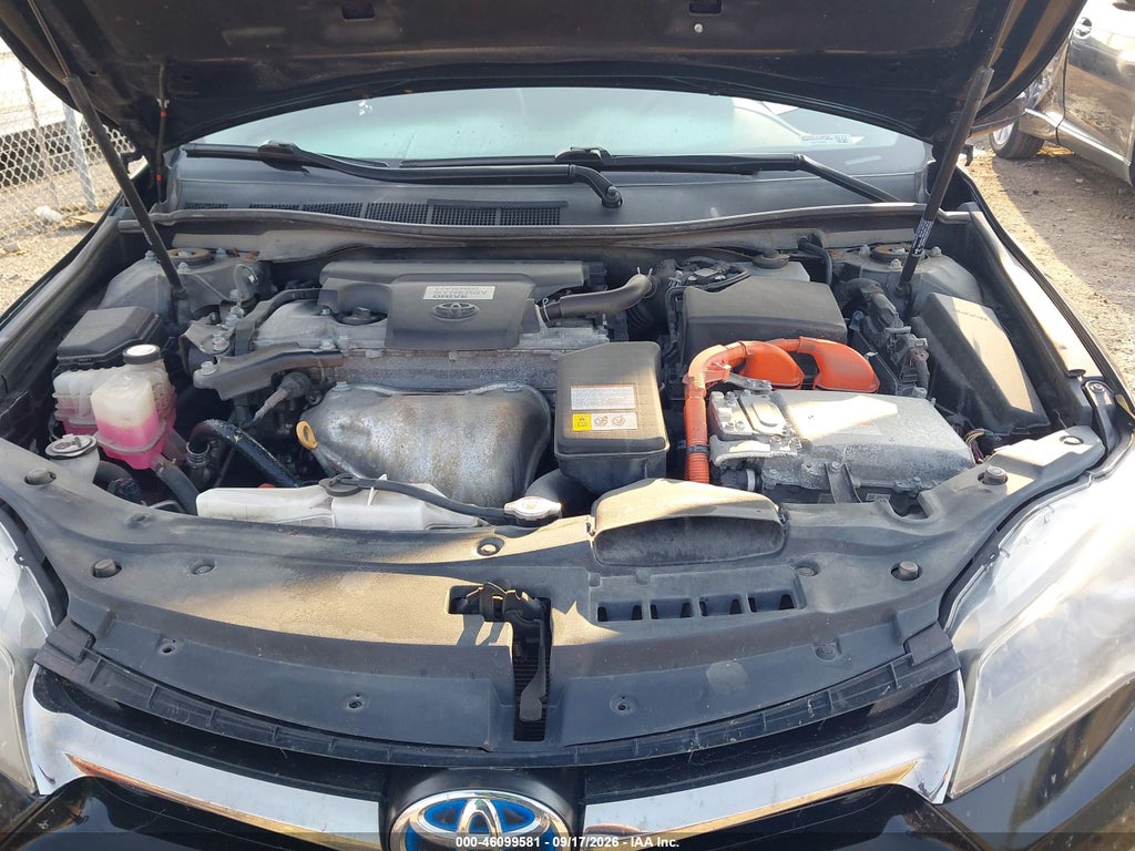 2017 Toyota Camry Hybrid SE photo 10