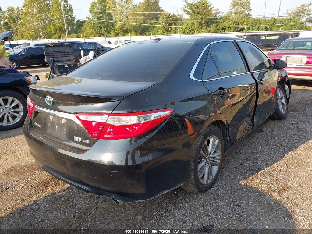 2017 Toyota Camry Hybrid SE photo 4