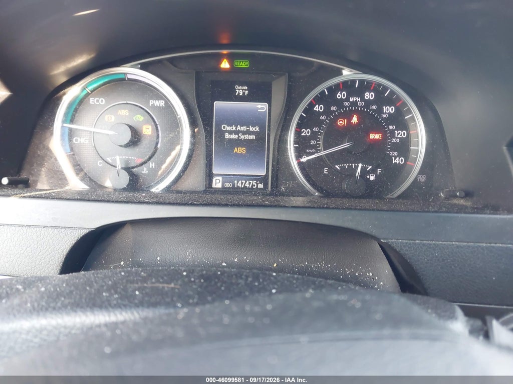 2017 Toyota Camry Hybrid SE photo 7