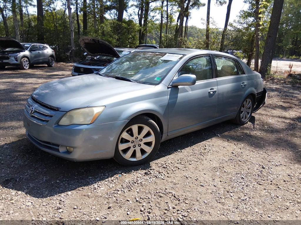 2007 Toyota Avalon XLS photo 2