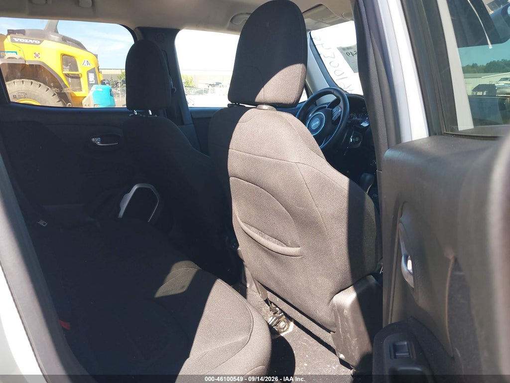 2018 Jeep Renegade Latitude 4X4 photo 8