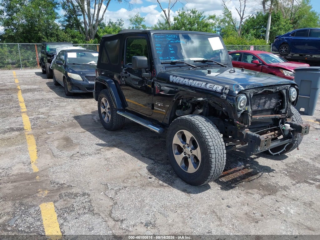 2016 Jeep Wrangler Sahara photo 1