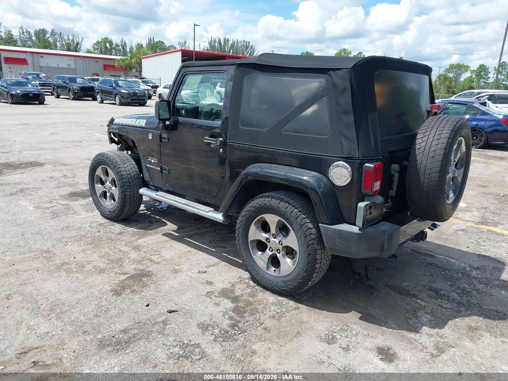 2016 Jeep Wrangler Sahara photo 3