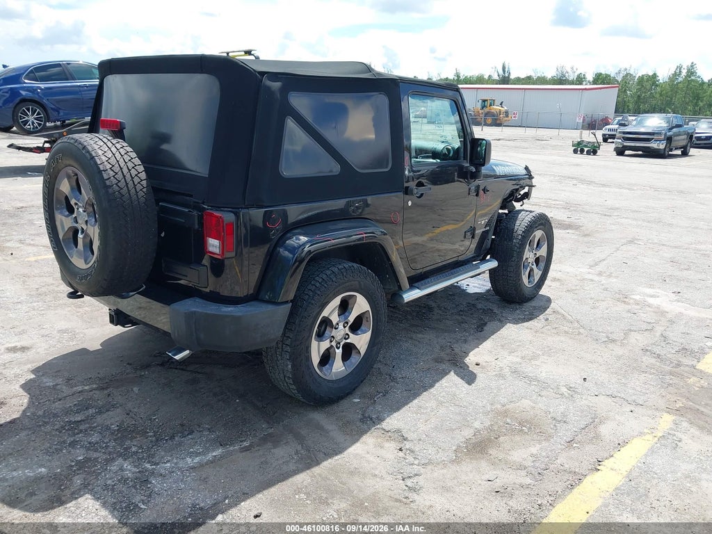 2016 Jeep Wrangler Sahara photo 4