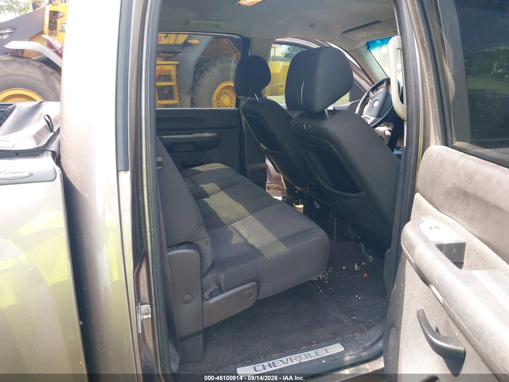 2012 Chevrolet Silverado 1500 LT photo 8