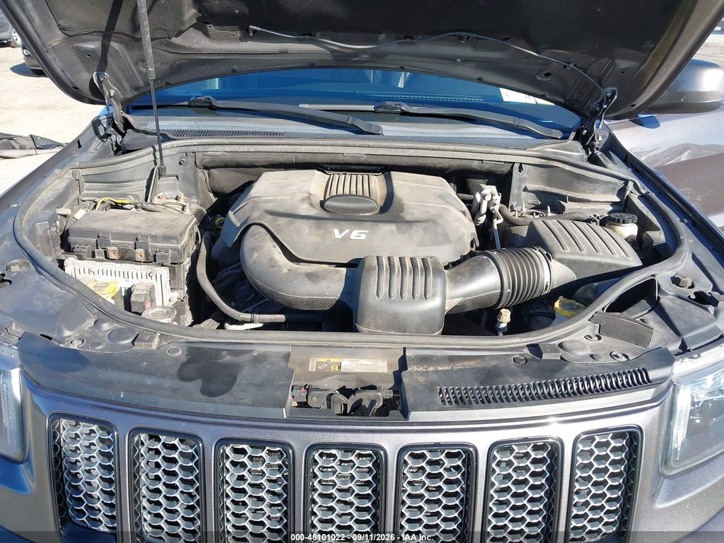 2015 Jeep Grand Cherokee Altitude photo 10
