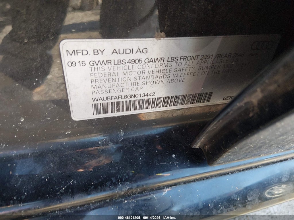 2016 Audi A4 2.0T Premium photo 9