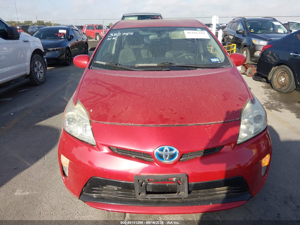 2014 Toyota Prius TWO photo 6