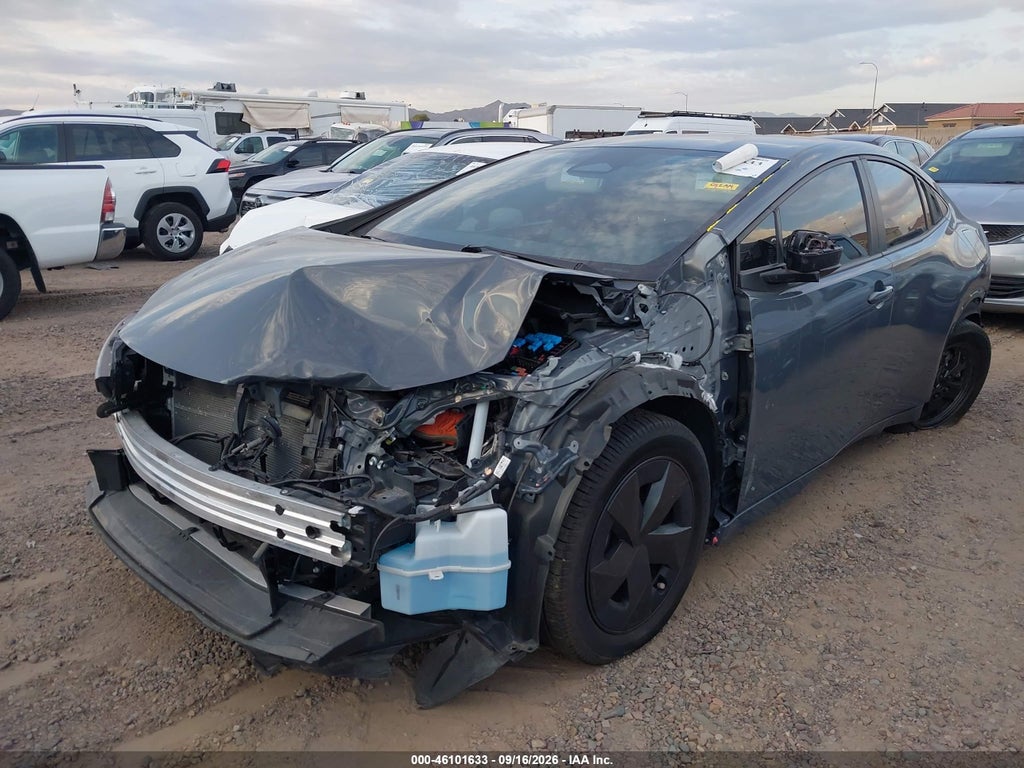 2023 Toyota Prius LE photo 6