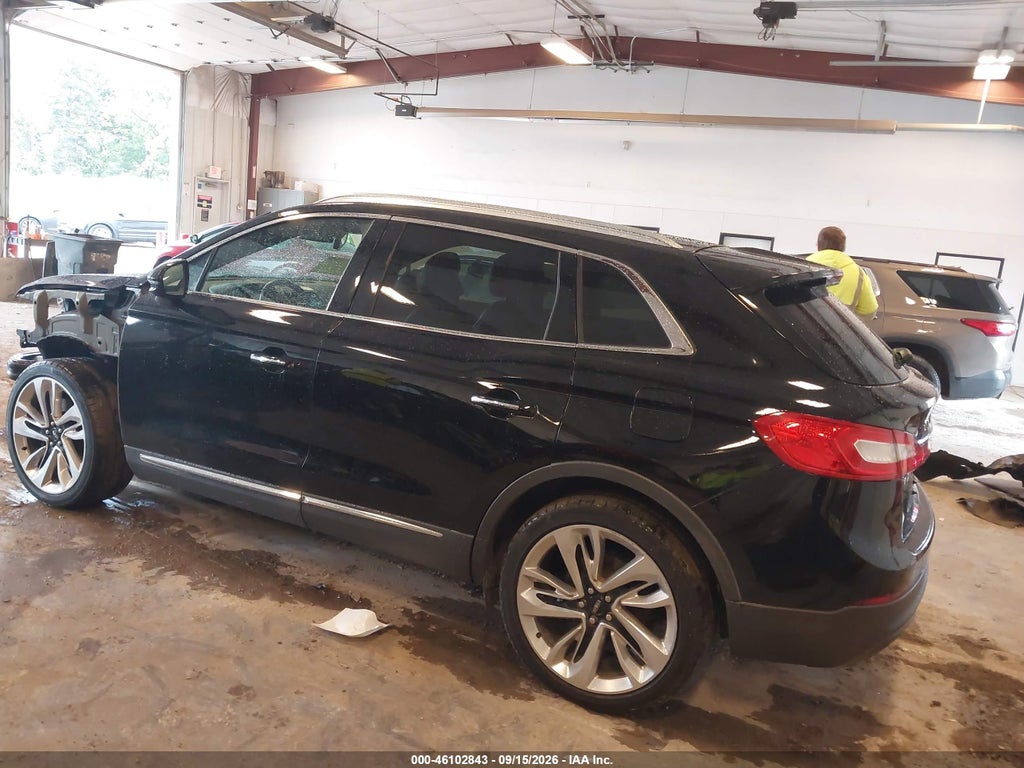 2016 Lincoln MKX Reserve photo 3