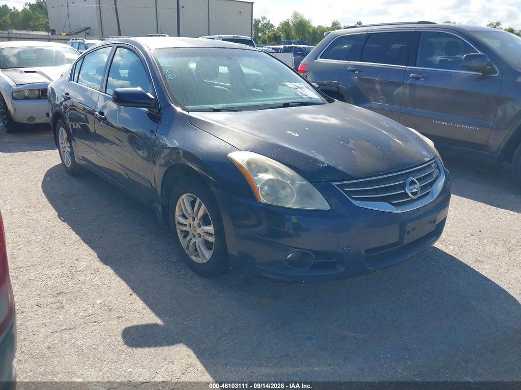 2011 Nissan Altima 2.5 S photo 1