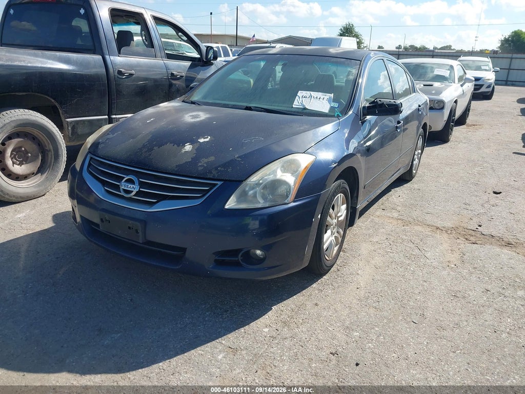 2011 Nissan Altima 2.5 S photo 2