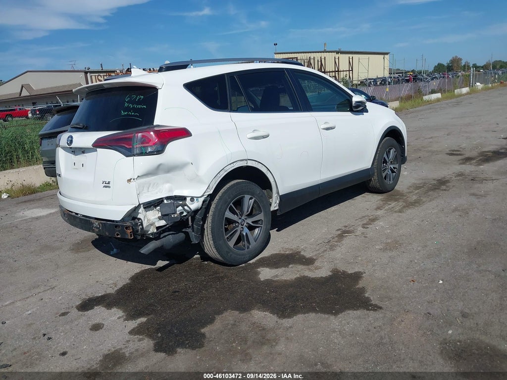 2017 Toyota RAV4 XLE photo 4