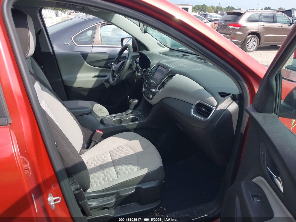2020 Chevrolet Equinox FWD LS photo 5