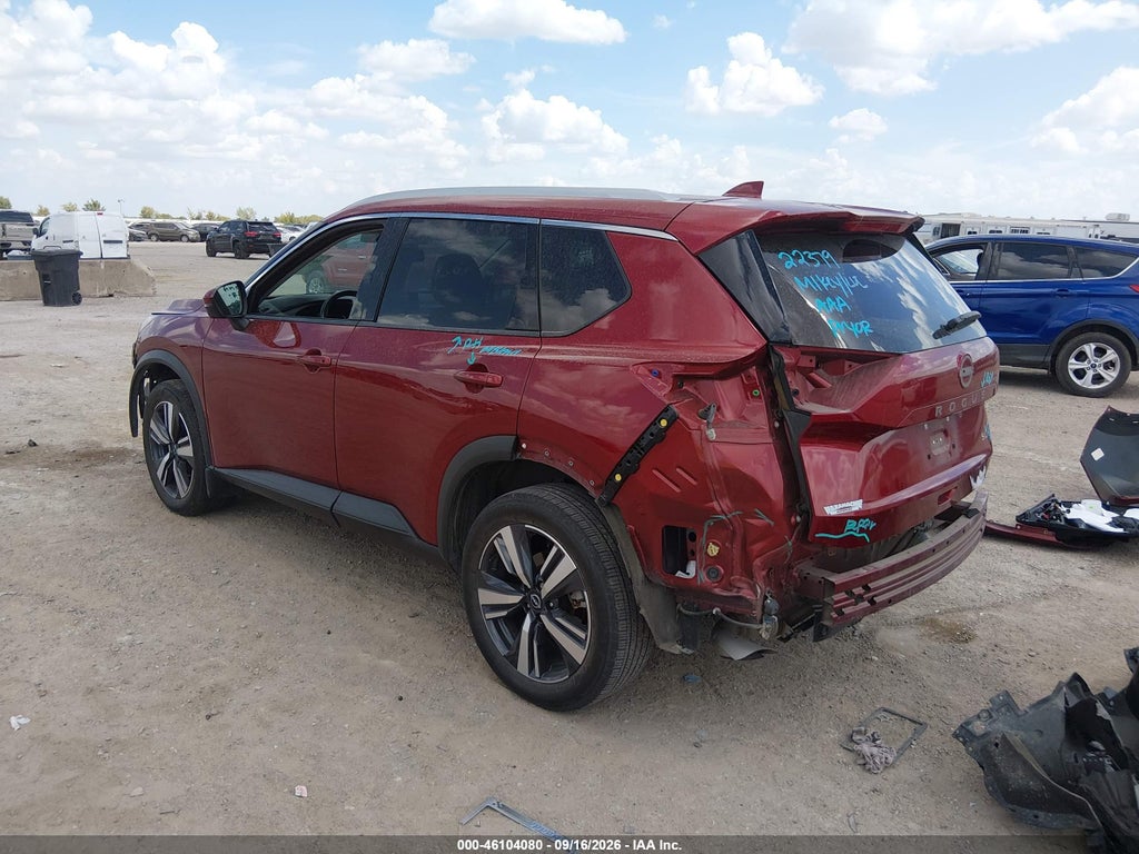 2024 Nissan Rogue SL FWD photo 3