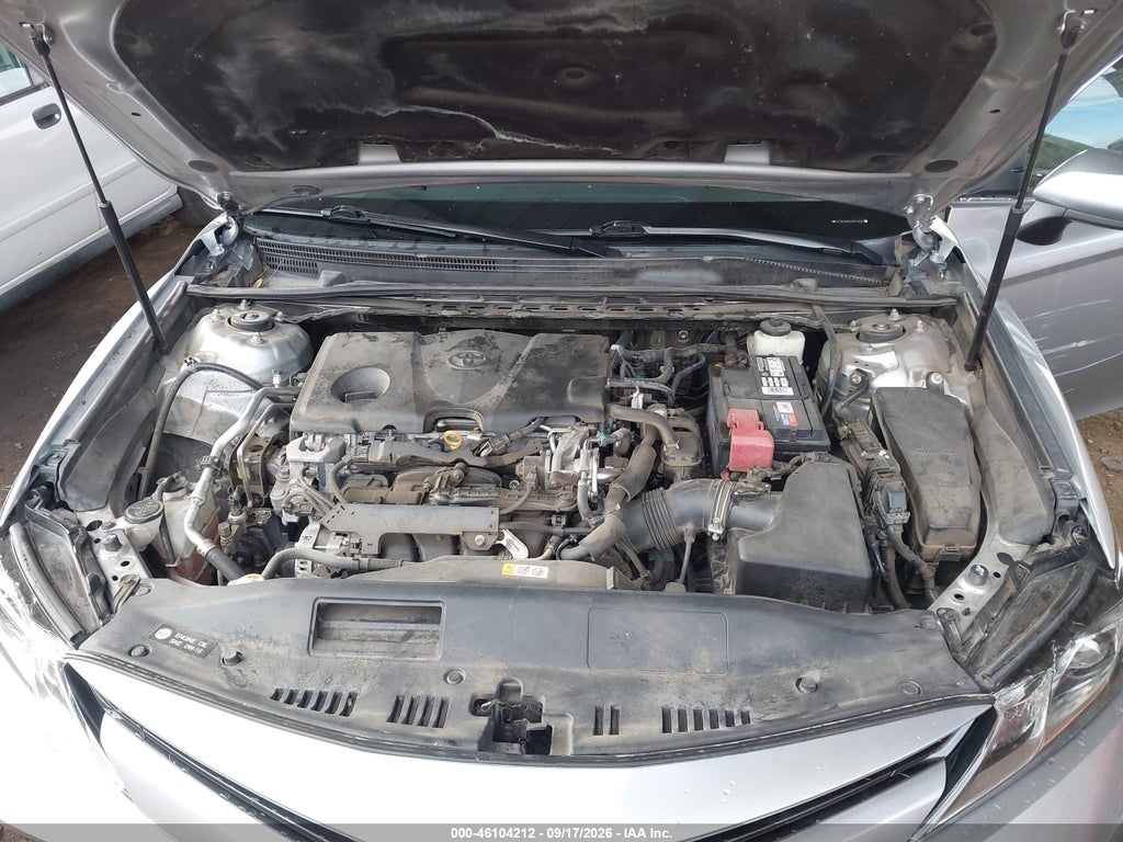 2018 Toyota Camry LE photo 10