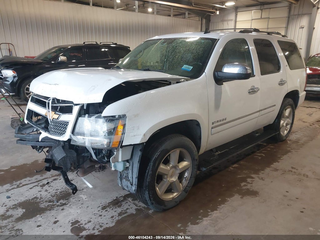 2009 Chevrolet Tahoe LTZ photo 2