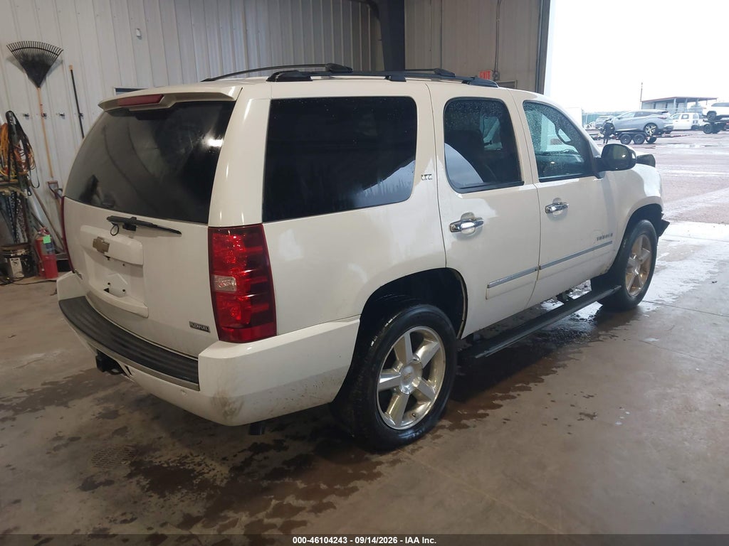 2009 Chevrolet Tahoe LTZ photo 4
