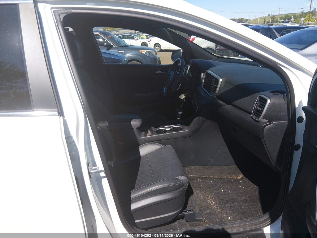2020 Kia Sportage S photo 5
