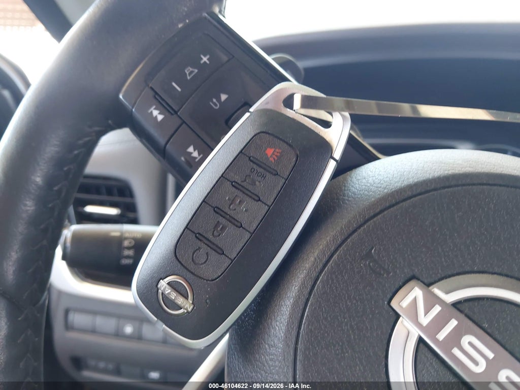 2023 Nissan Rogue SL FWD photo 11