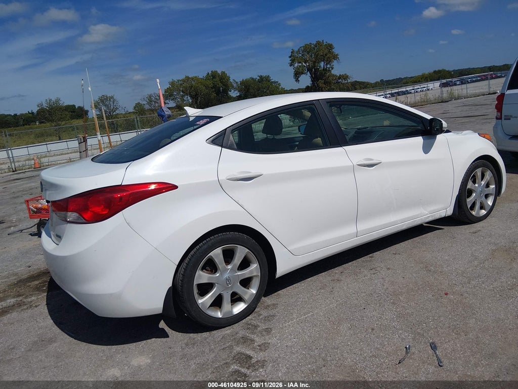 2013 Hyundai Elantra Limited photo 4