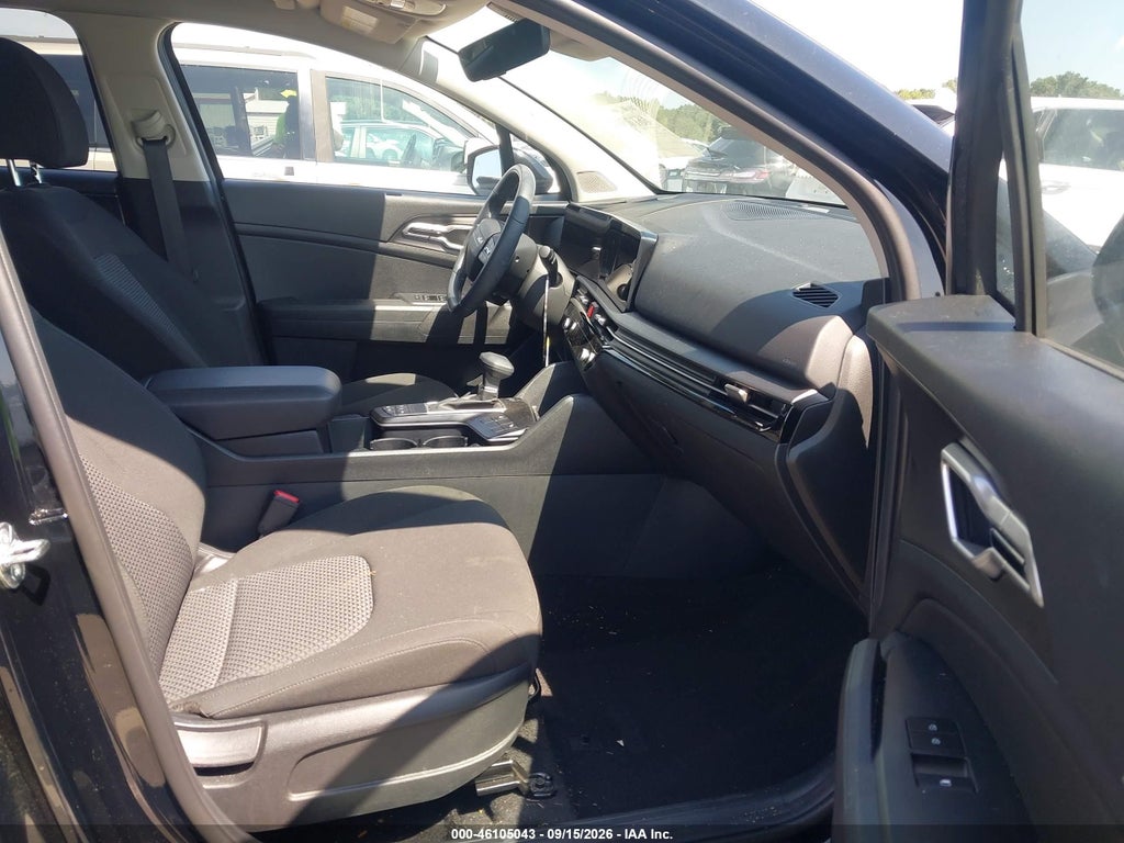 2026 Kia Sportage LX photo 5