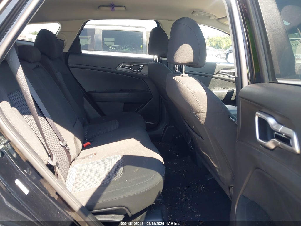 2026 Kia Sportage LX photo 8