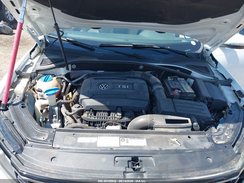 2016 Volkswagen Passat 1.8T R-Line photo 10