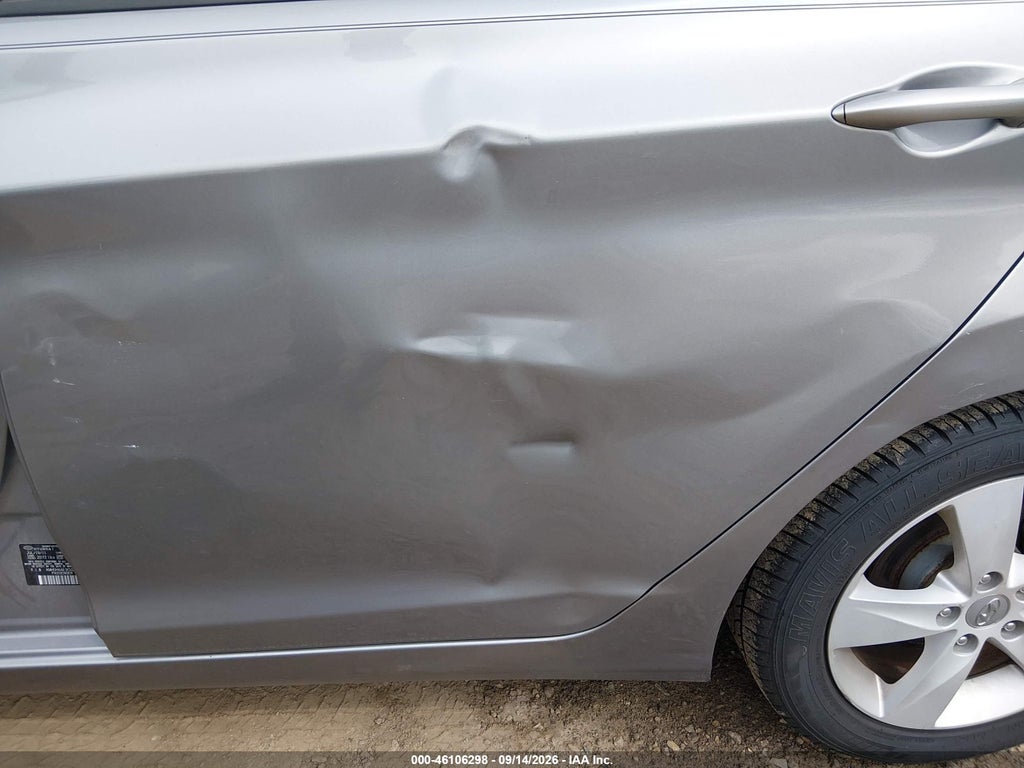 2012 Hyundai Elantra GLS (ulsan Plant) photo 6